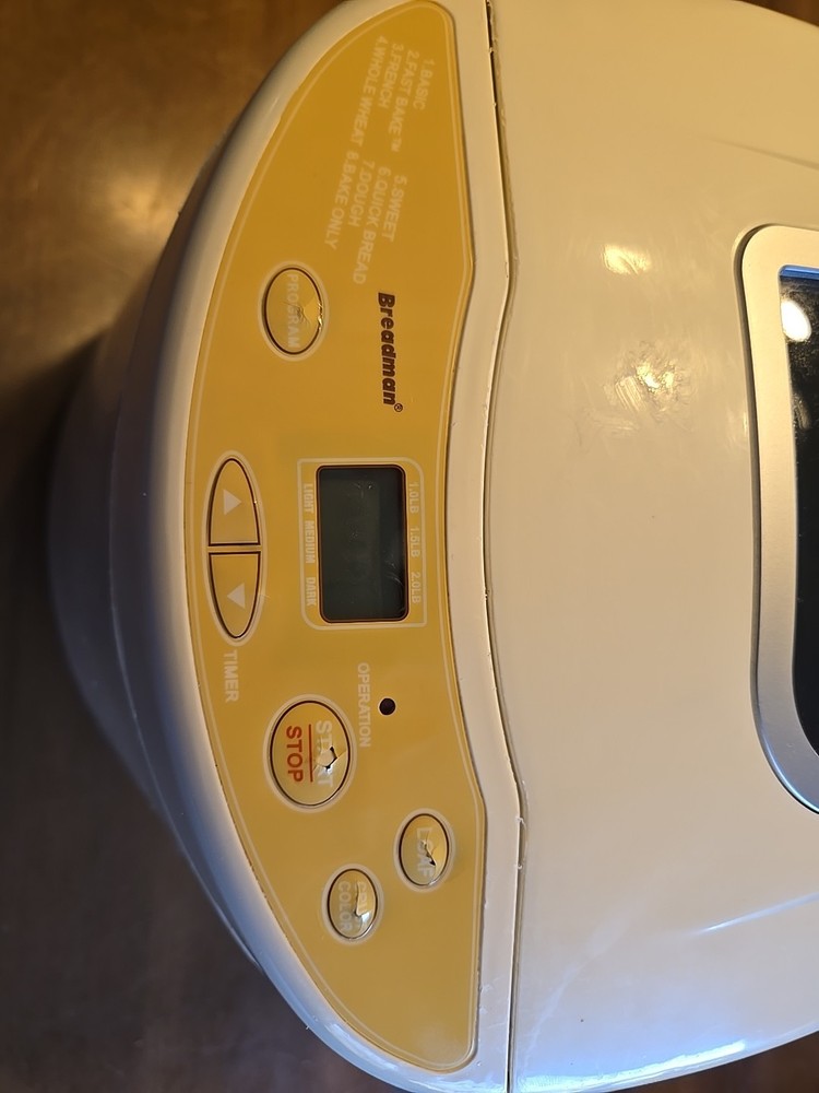 Breadman TR520 Bread Maker Machine 8 Settings 2lb Loaf Auto Bake Dough White
