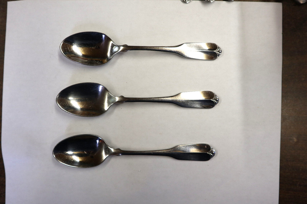 Oneida Stainless Flatware Gloria Pattern Set of 3 Teaspoons 6 1/8"