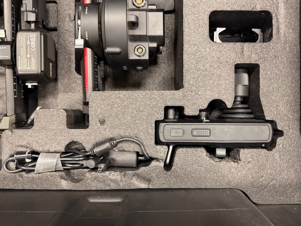 DJI Ronin 2 Pro - 3 axis gimbal stabilizer *GREAT CONDITION*
