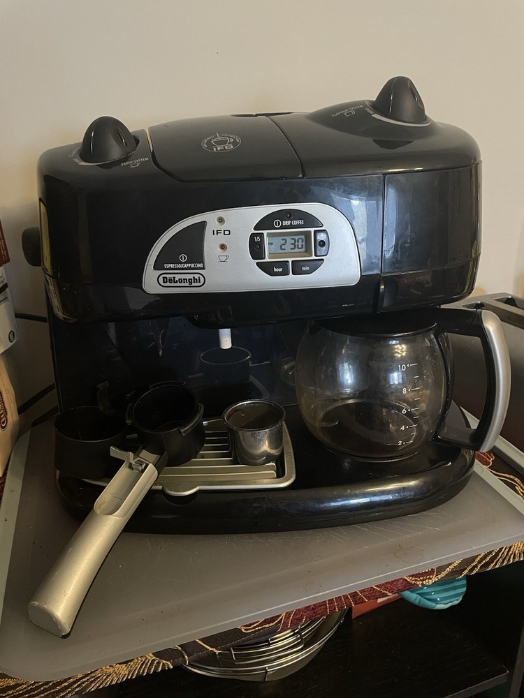 De'Longhi BCO-120T combination coffee and espresso machine