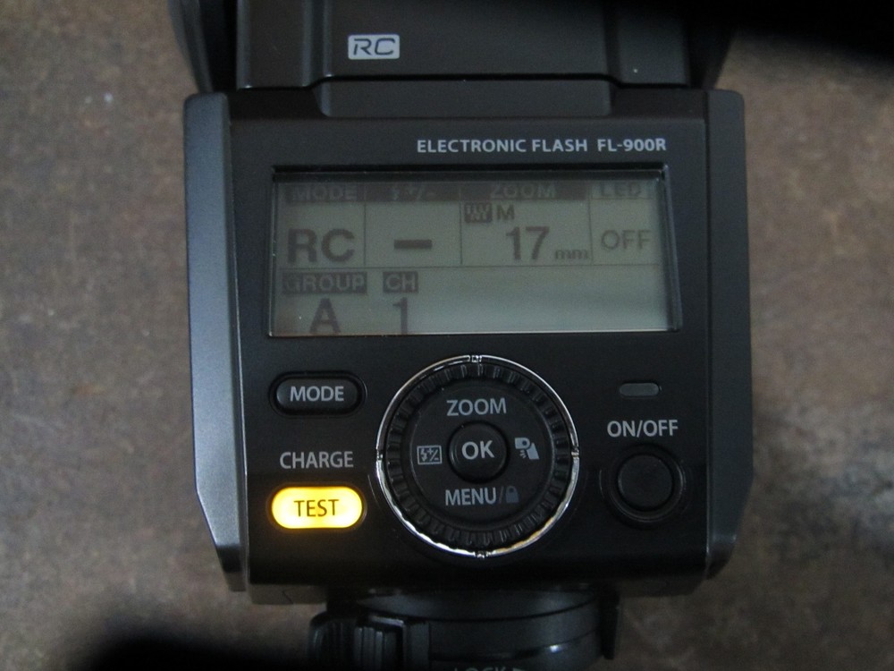 Olympus FL-900R Flash Unit for OM System Cameras Excellent