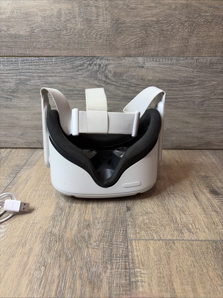 Meta Oculus Quest 2 128GB Virtual Reality Headset - White Used