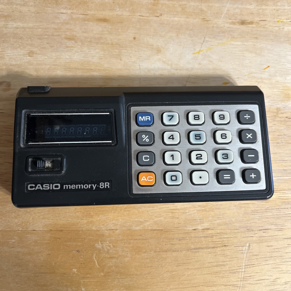 Vintage Casio Memory-8R Calculator