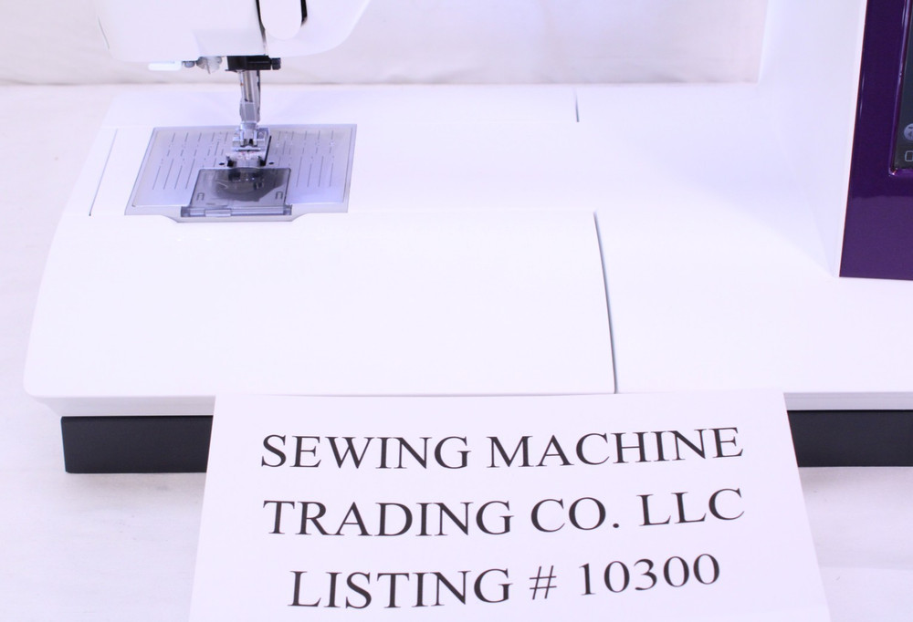 MINT PFAFF CREATIVE PERFORMANCE SEWING QUILTING+ EMBROIDERY MACHINE - LIKE 4.5!
