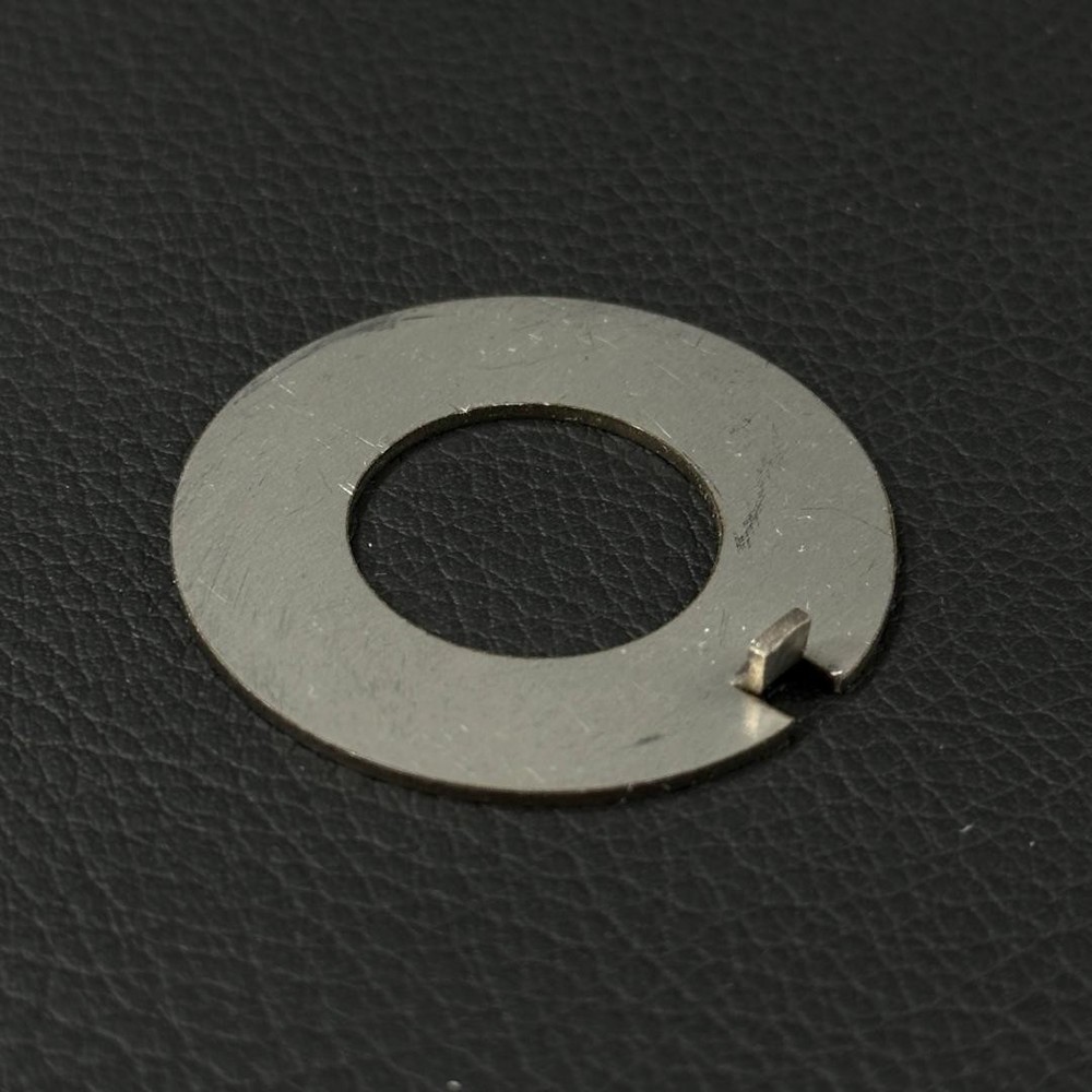 MACH 750SS H2 Mach SS750 Sprocket Lock m1866