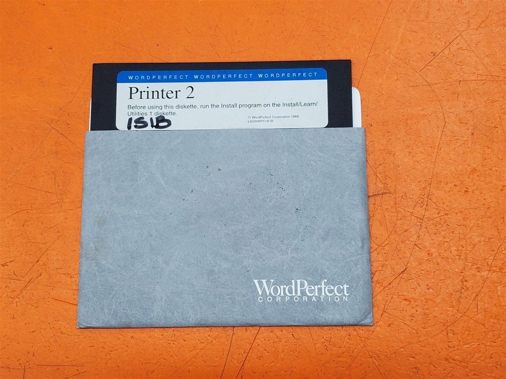 ⭐️⭐️⭐️⭐️⭐️ **INCOMPLETE** 1989 WordPerfect 5.25" Floppy Disk Set