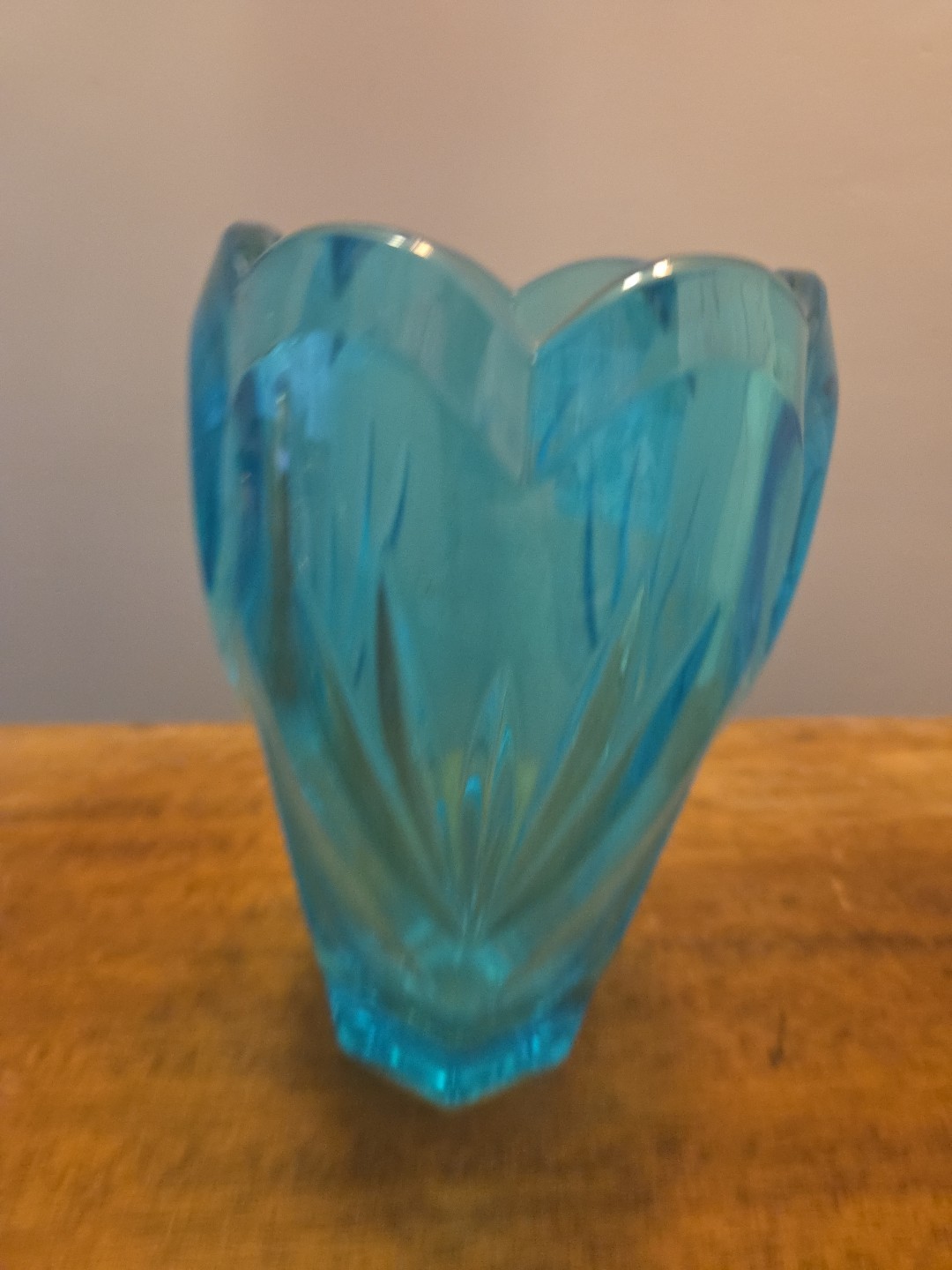 Waterford Crystal Sweet Memories 6.5 In Turquoise Marquis Scalloped Edges Hearts