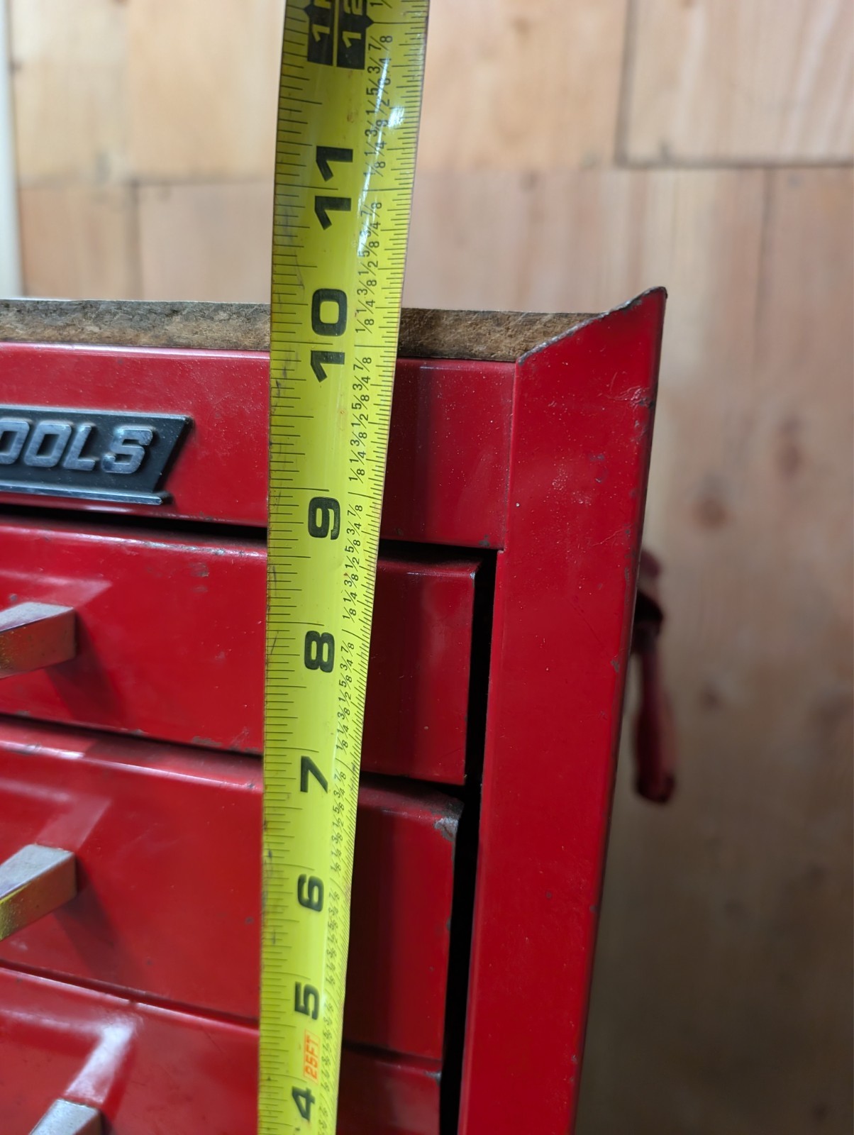 Mac Tool Box middle box, 3 drawer with correct key and lock works.