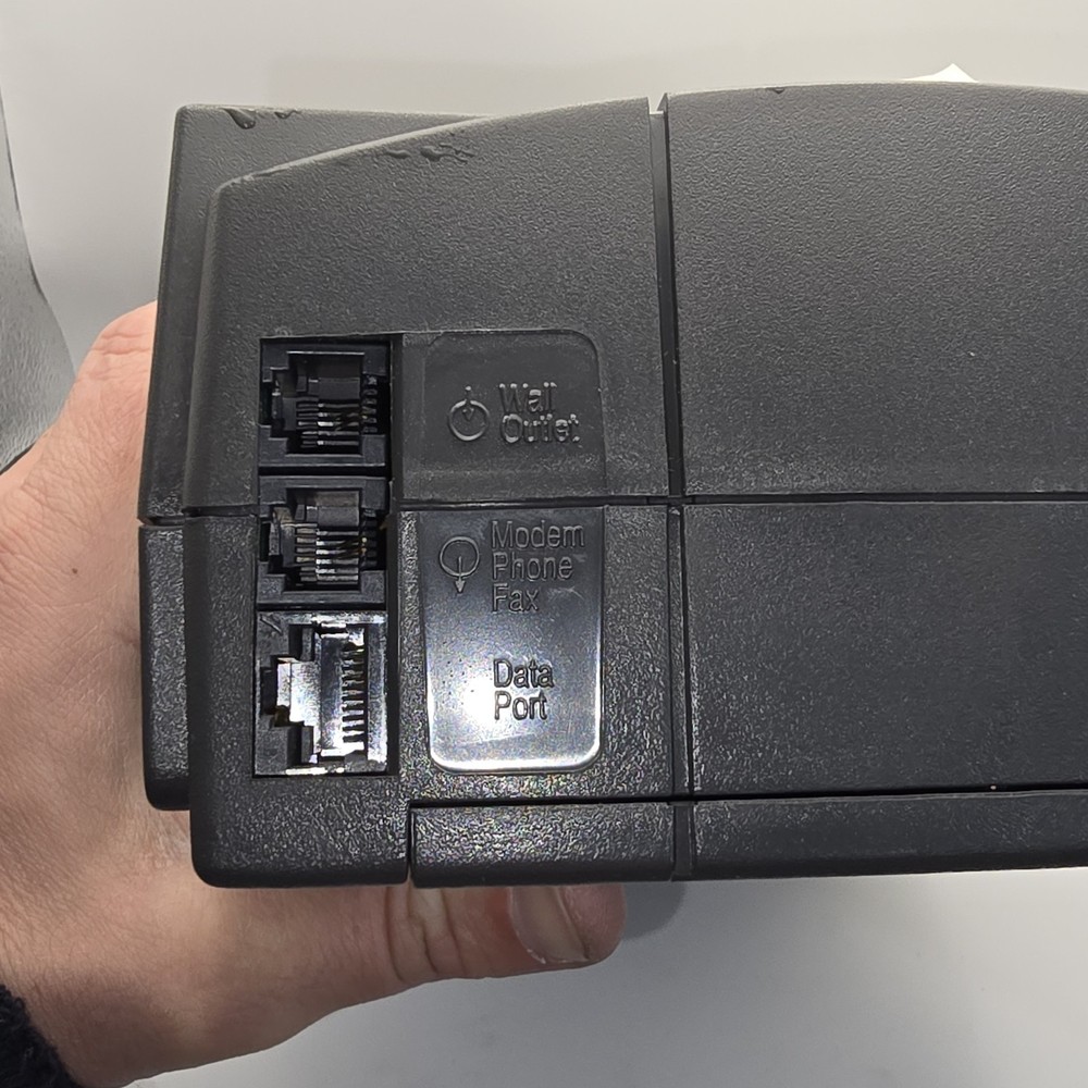 APC Back-UPS ES: 120V BE500U, With Battery *READ*