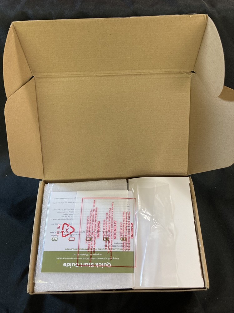 BIGASUO B110 Mini Projector Battery Powered with Bluetooth New Open Box