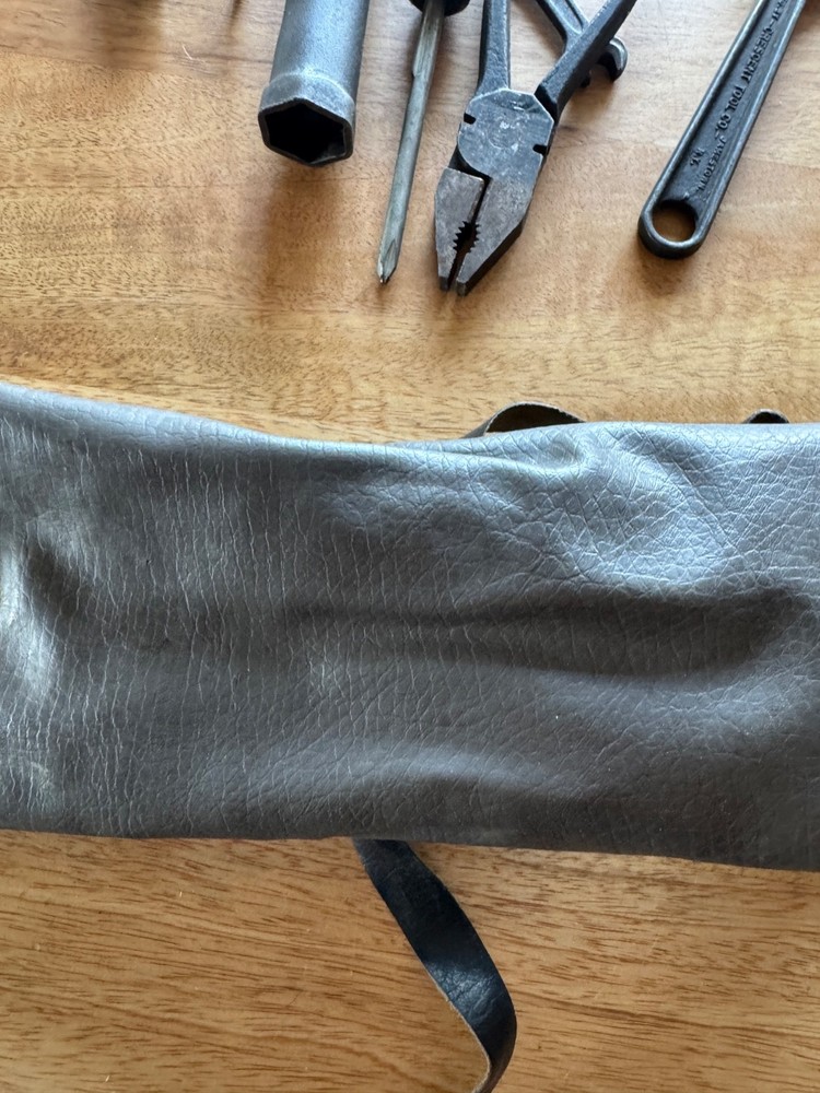 VW BUG BUS Karmann GHIA TYPE 3 THING SUPER BEETLE TOOL KIT