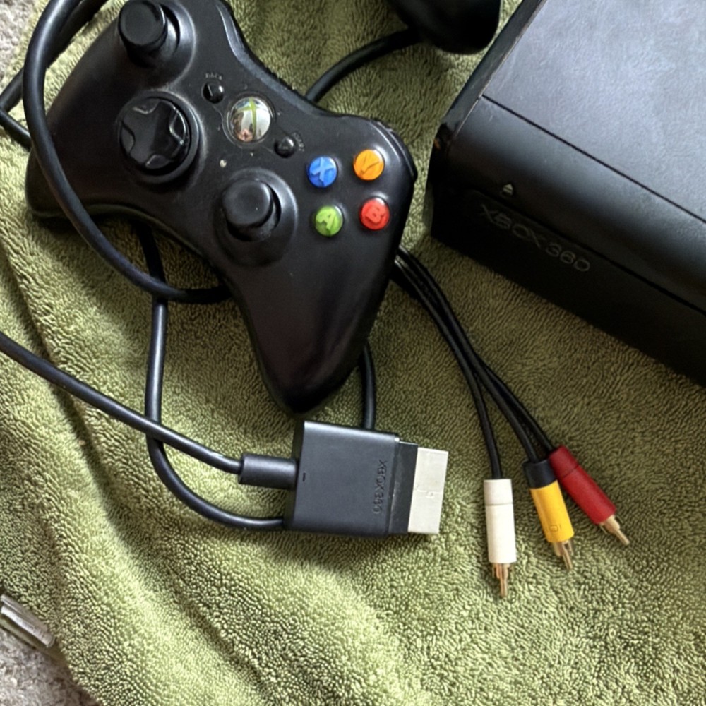 Microsoft Xbox 360 S Console Black Wi-Fi Controllers HDMI Composite USB Cables