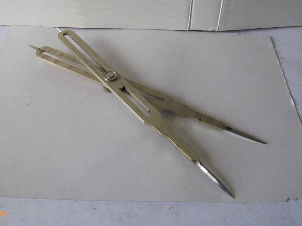 QUALITY PROPORTIONAL DIVIDER + BOX.