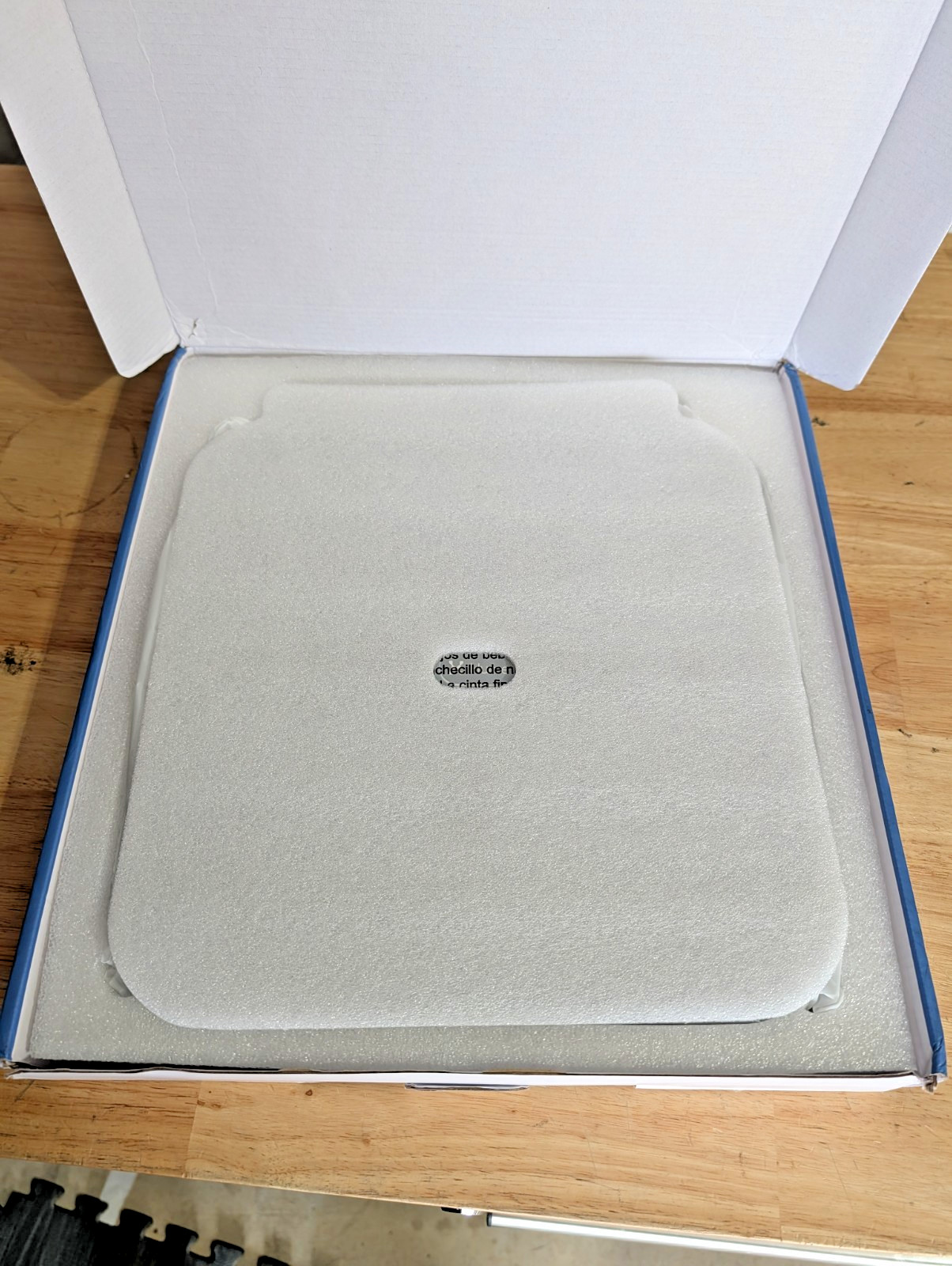 Hume Health The Body Pod at Home Body Analyzer & Scale