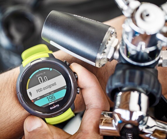 Suunto D5 Dive Computer - Lime Green Or White