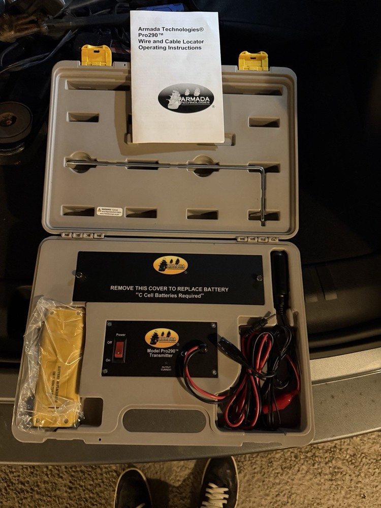 Armada Pro290 Cable and Wire Locator & Transmitter