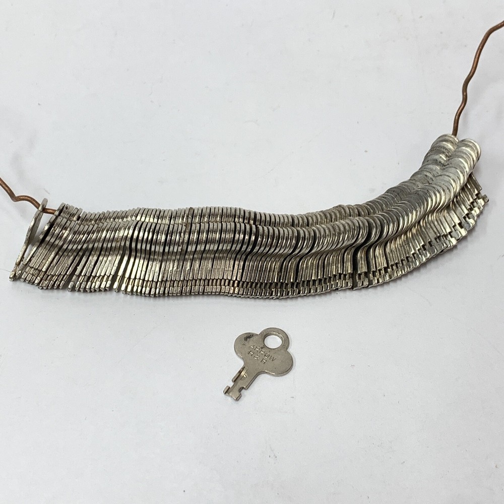 VINTAGE ARROW H&H KEY FOR 2 POSITION ELECTRICAL LOCK SWITCH