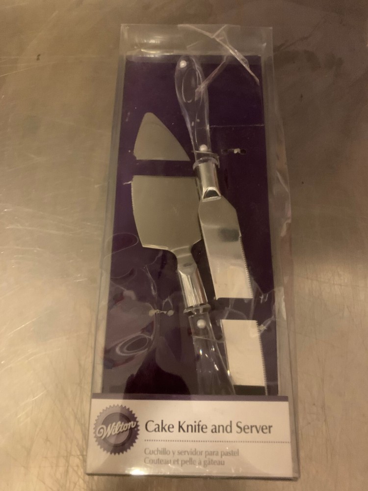 Wilton Knife & Server - C