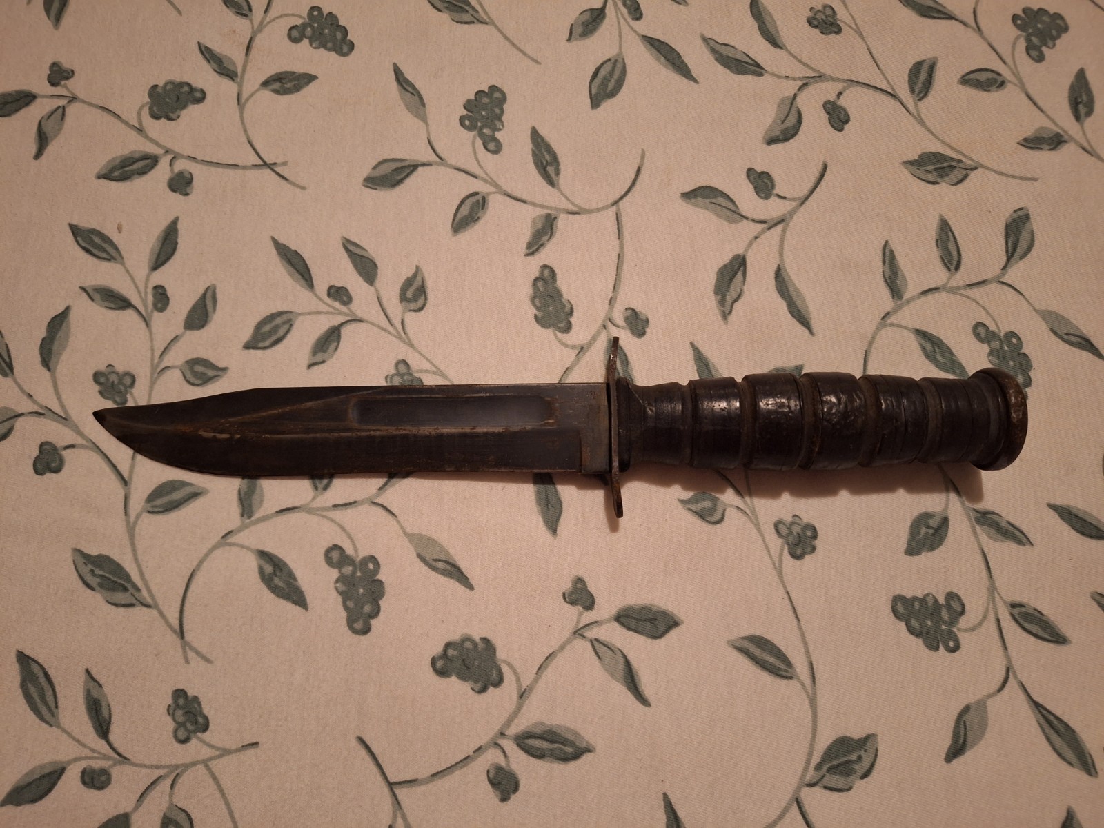 U.S. Navy WWII Era Camillus MKII Fighting Knife With Scabbard Used