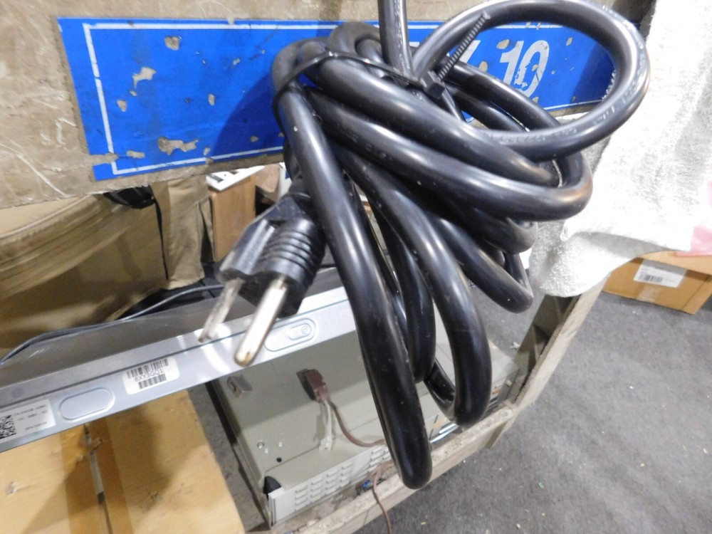 Tripp-Lite Model: PDUMH15ATNET Power Distribution Unit