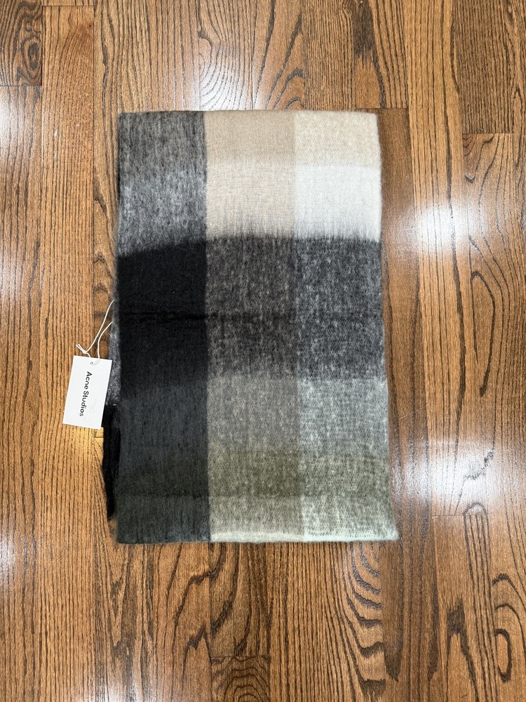 Acne Studios scarf NWT