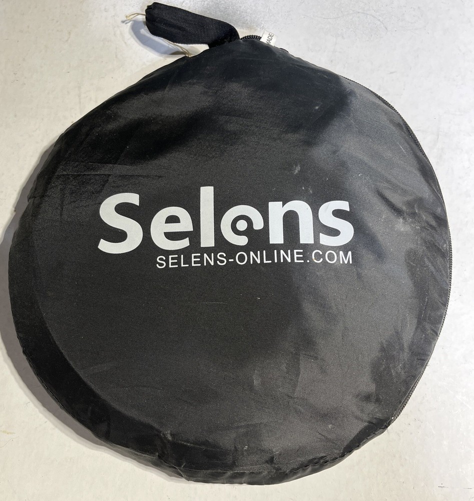 Selens Portable Reflector 31 1/4 “