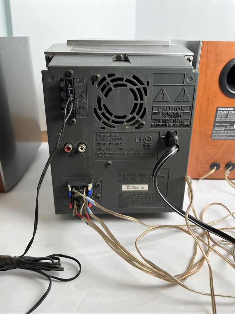 Panasonic SA-PM28 5-CD Changer Stereo System READ* - SEE VIDEO