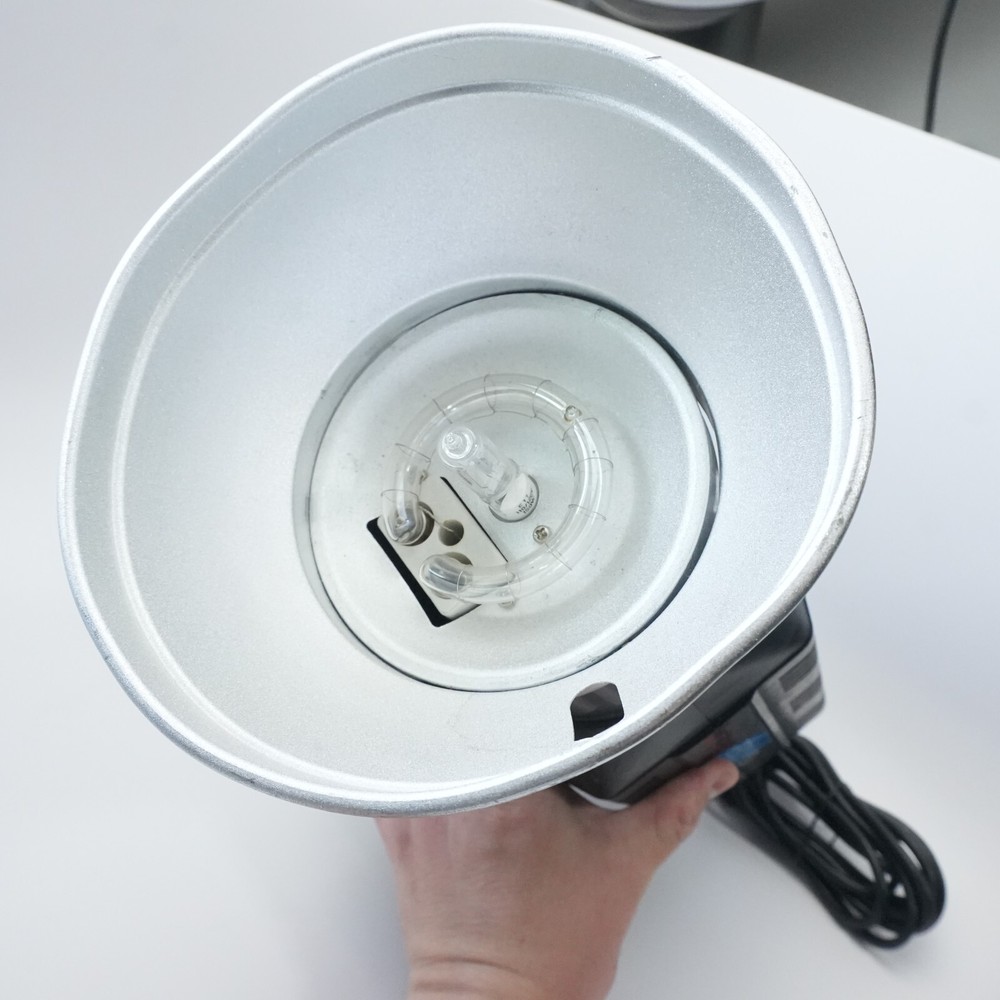 BRITEK PRO 750N PROFESSIONAL STUDIO FLASH