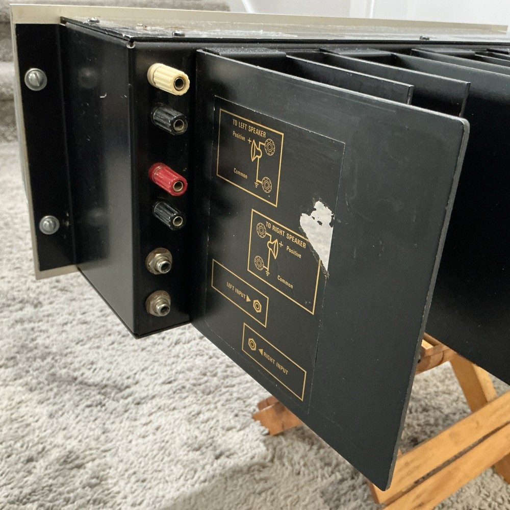 PHASE LINEAR 400 DIRECT COUPLED SOLID STATE AMPLIFIER