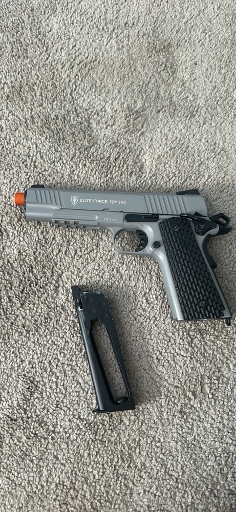 ***AIRSOFT GUNS FOR SALE***