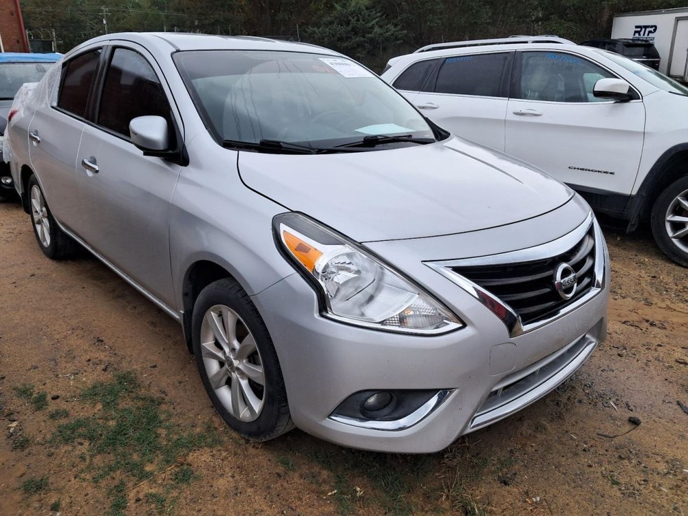 VERSA     2015 Glove Box 4808321