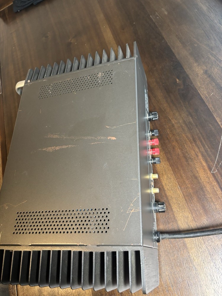 HAFLER DH-220 Power Amplifier