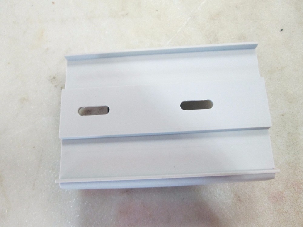Track Mount Socket 8-Pin #68478-61 CUS8 (NIB)