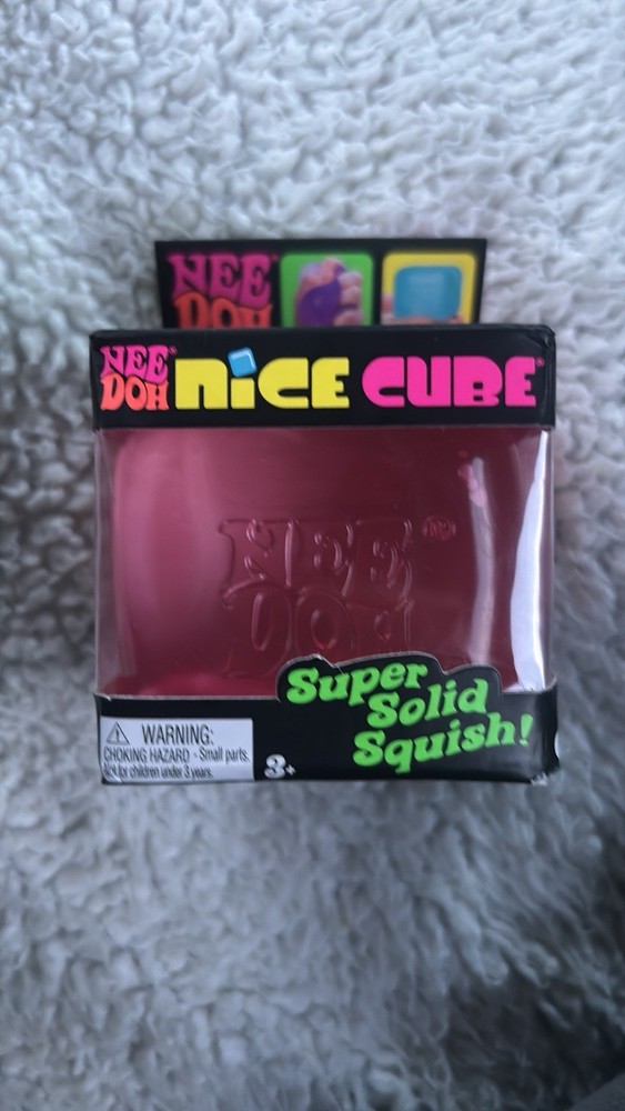 Nee Doe Nice Cube/ Color Purple