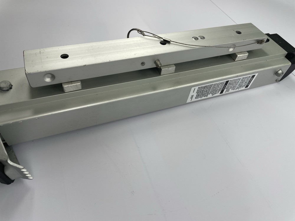 Werner Keylok Quick Connect System Ladder Leveler