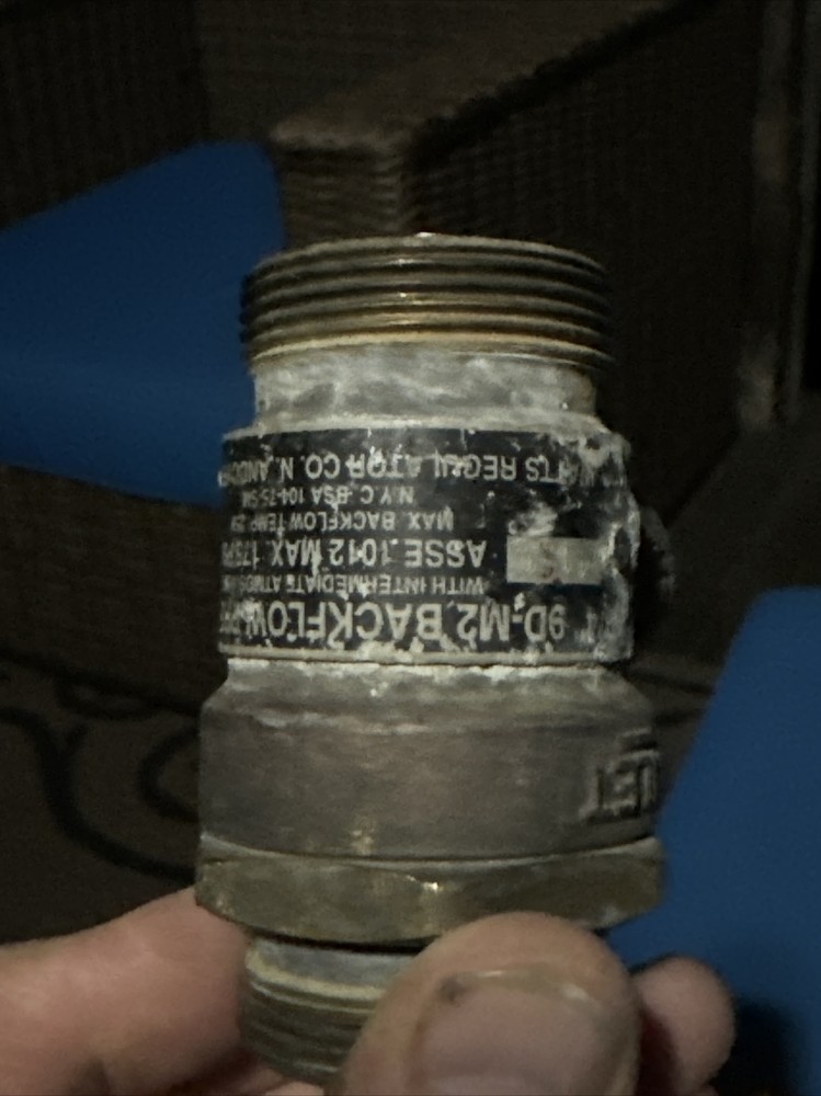 Watts Regulator 9D-M2-3/4 Backflow Preventer