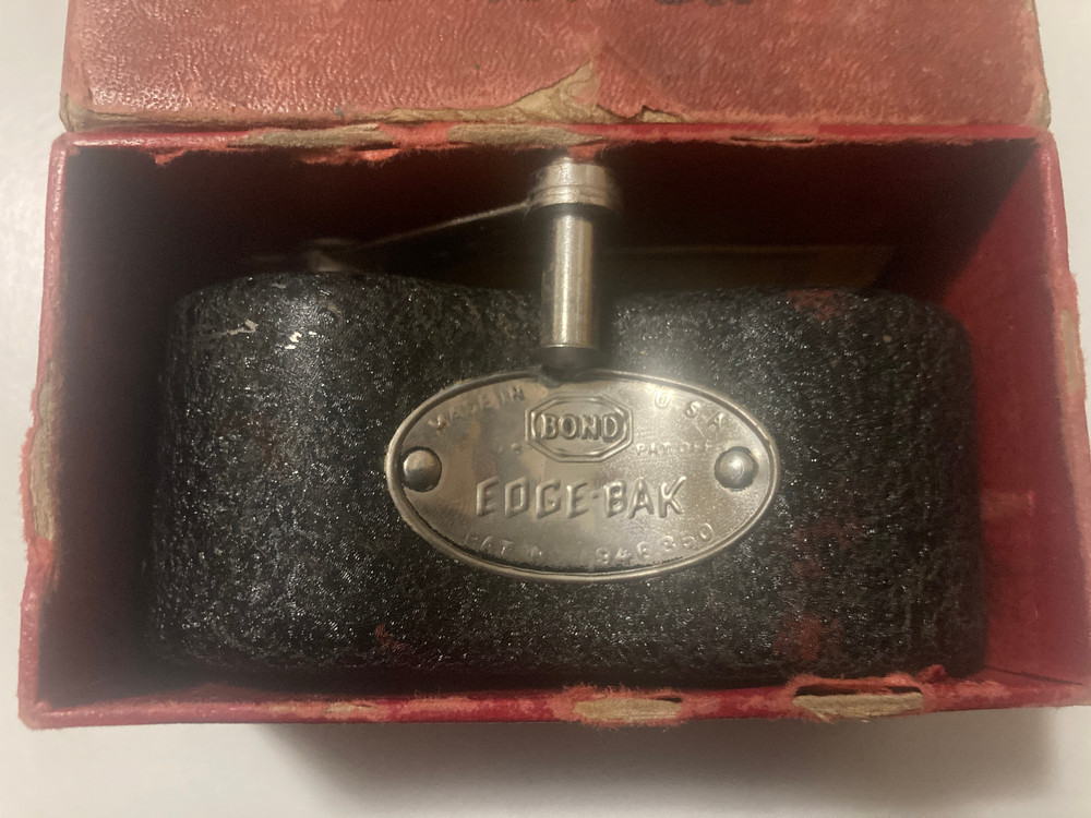 Vintage Bond Edge-Bak Stropper in Box
