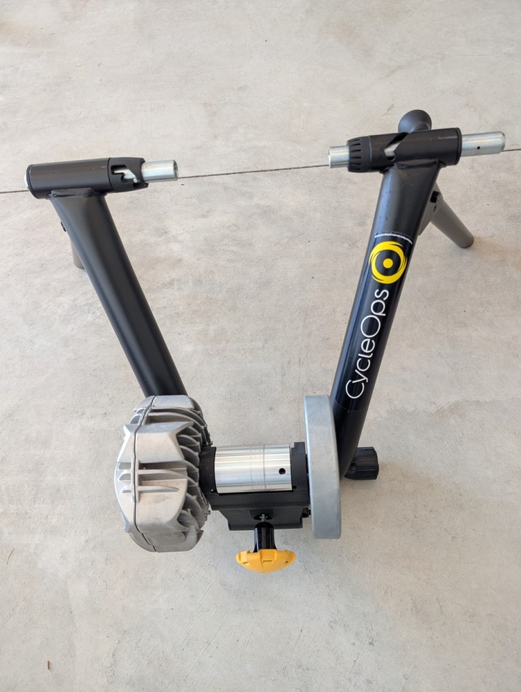 CycleOps Fluid2 Indoor Trainer with front wheel adjustable stand