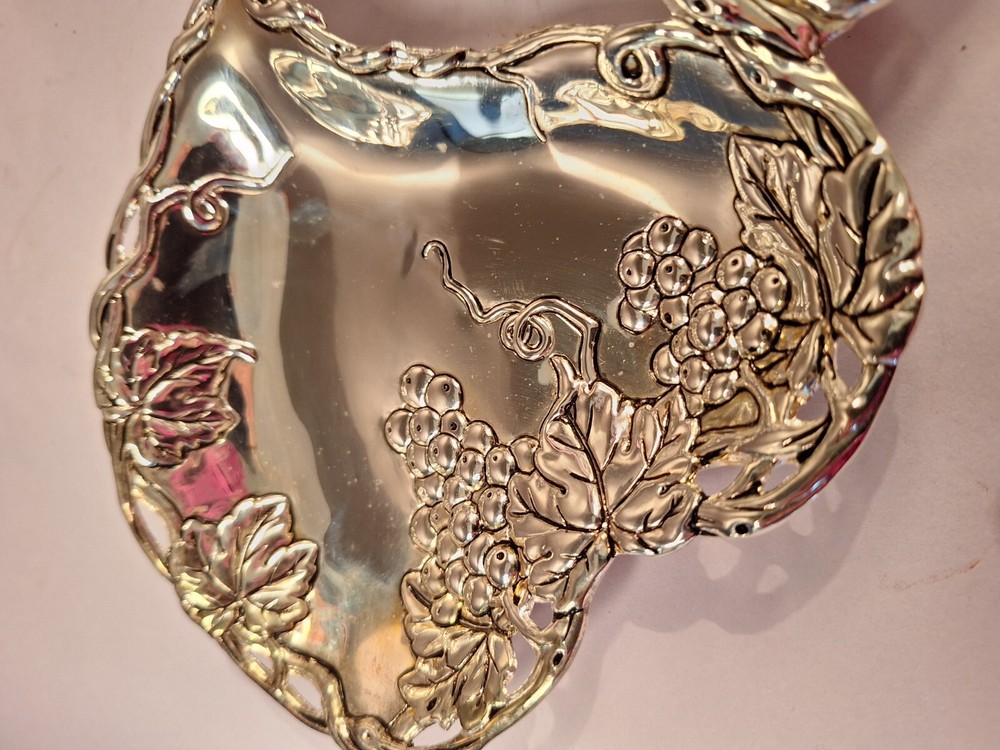Godinger Silver Plated Double Heart Dish Grape Design Decor Gift