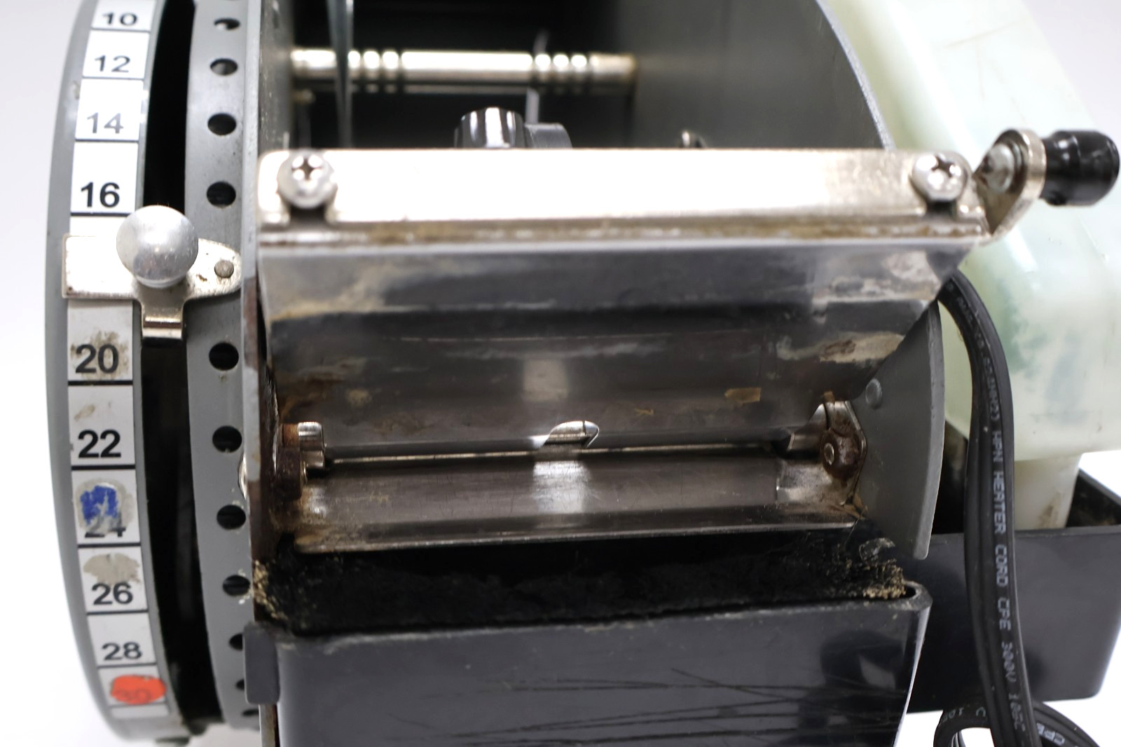 Better Pack 333Plus Manual Kraft Gummed Tape Dispenser Sealing