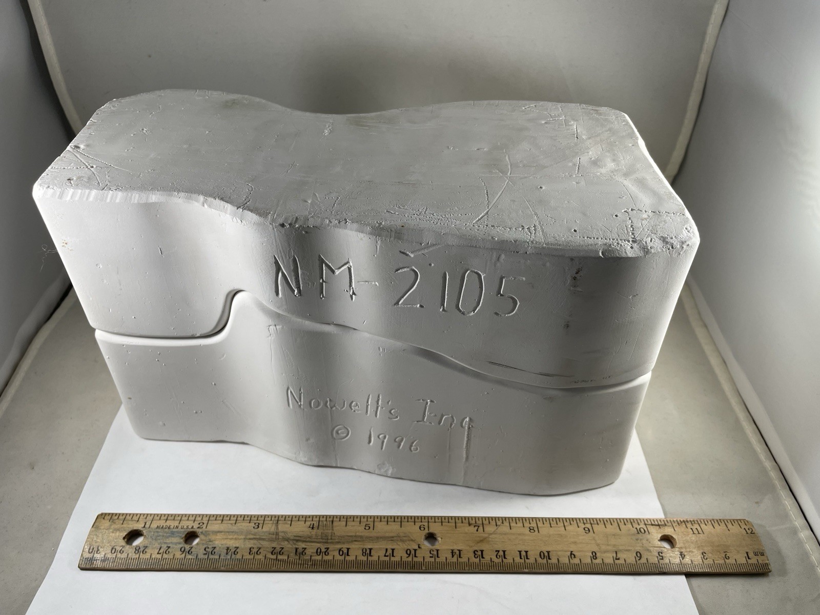 Nowell’s Inc 1996 Ceramic Slip Mold Bunny Rabbit NM-2105