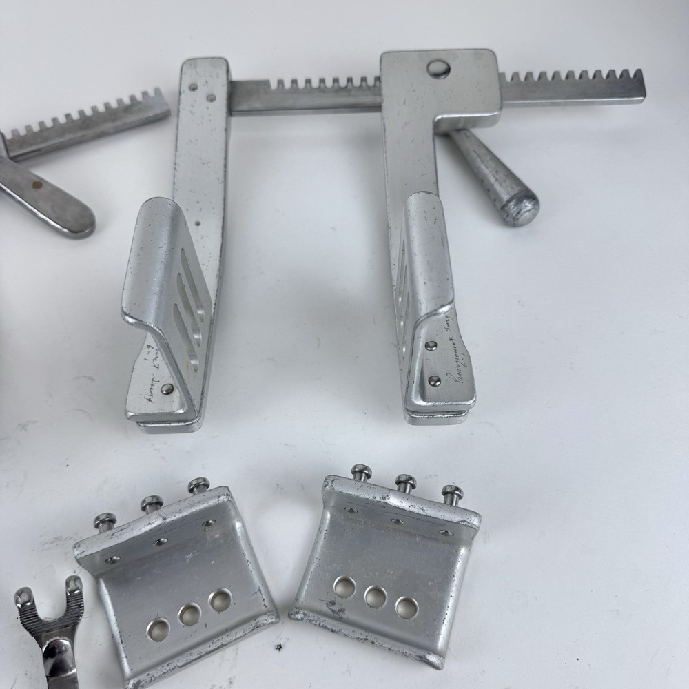 Pilling And More Reinhoff Retractor Spreader Set