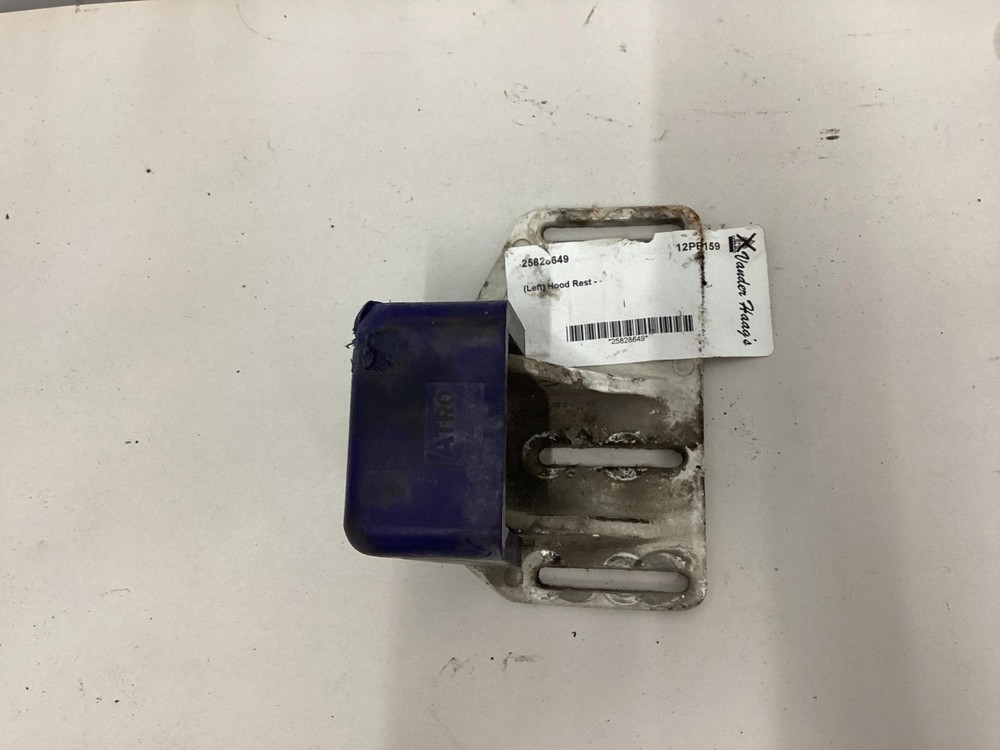 Peterbilt 386 Left/Driver Hood Rest - Used