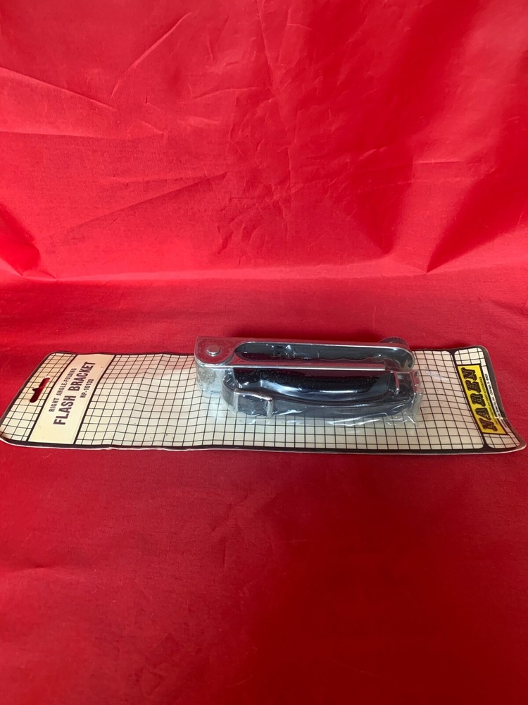 NOS Naren Right Angle-Folding Flash Bracket NP-10133 (3M)