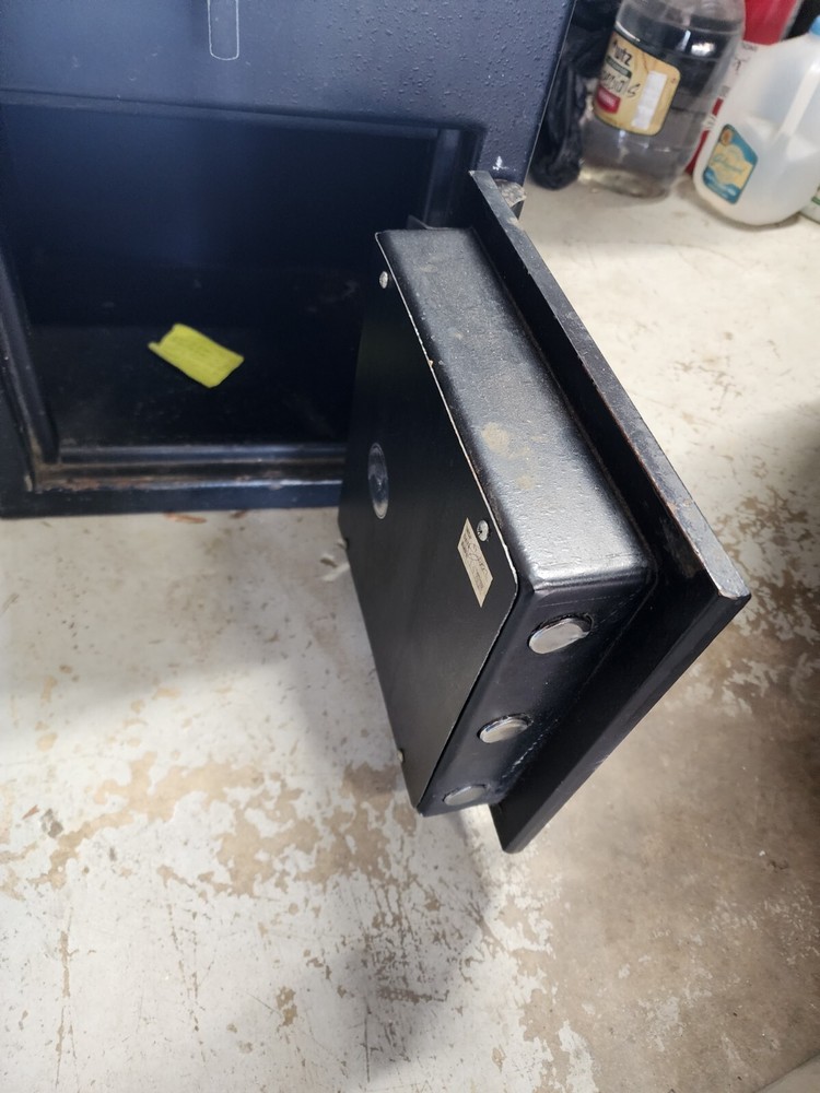 TOP LOAD DEPOSITORY SAFE, Compact Single Door Cash Management Safe