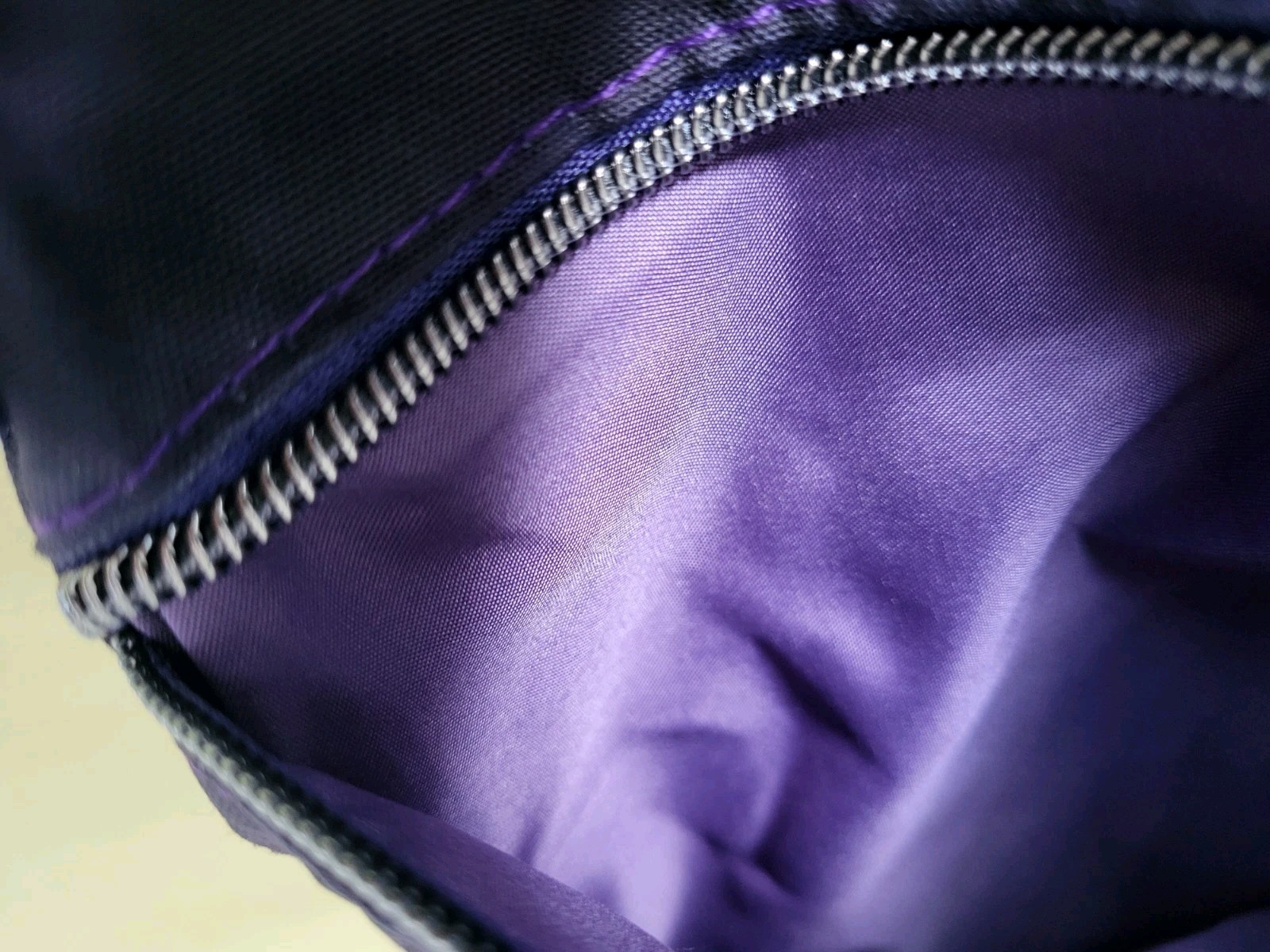 Loungefly Disney The Villains Group Shot Passport Crossbody NEW