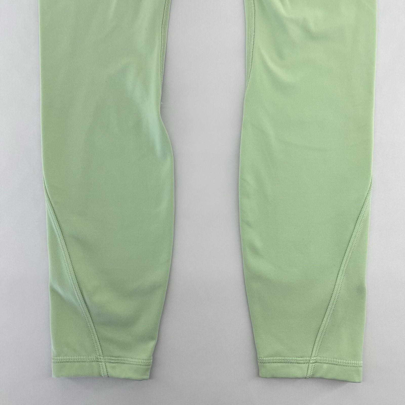 Lululemon Align High Rise Pant w Pockets 24” Womens 2 Creamy Mint EUC