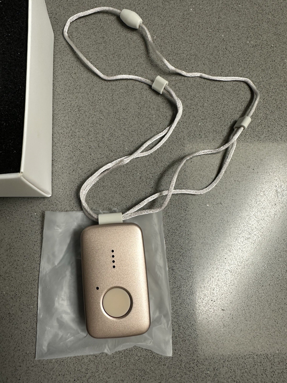 Medical Guardian MG Mini Mobile Alert Device w/ Charger Dock Box