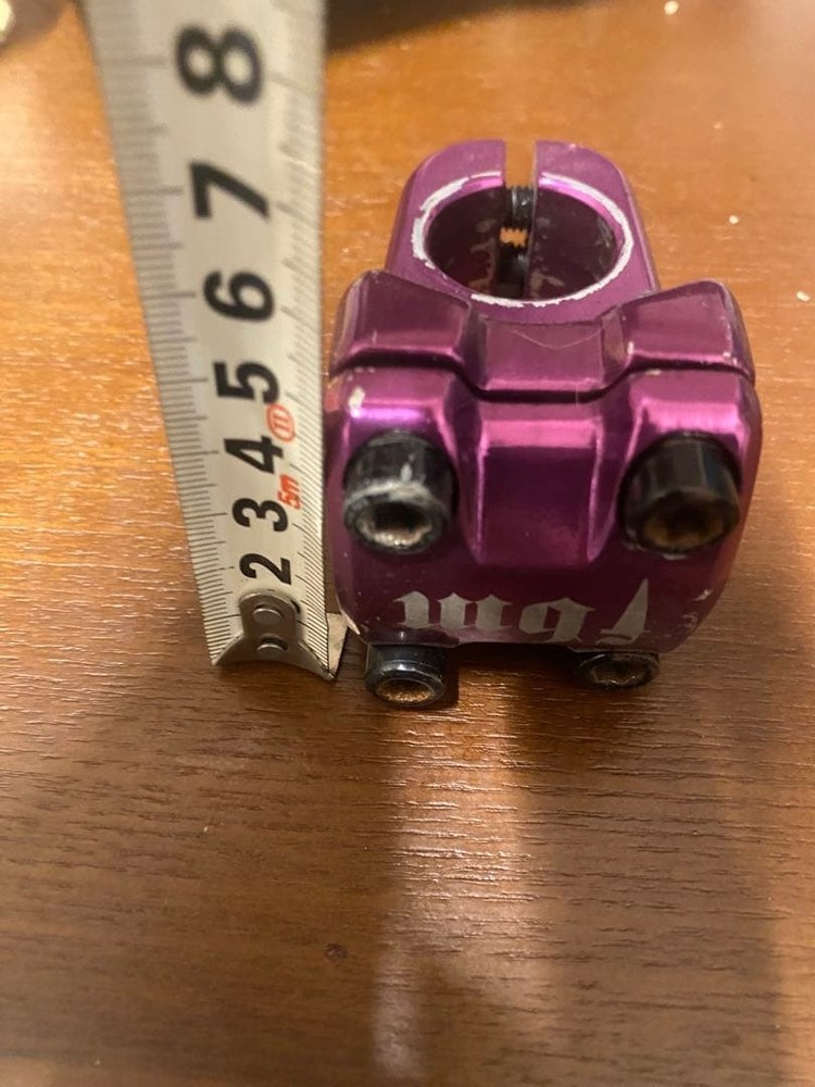 fbm purple stem with scratches