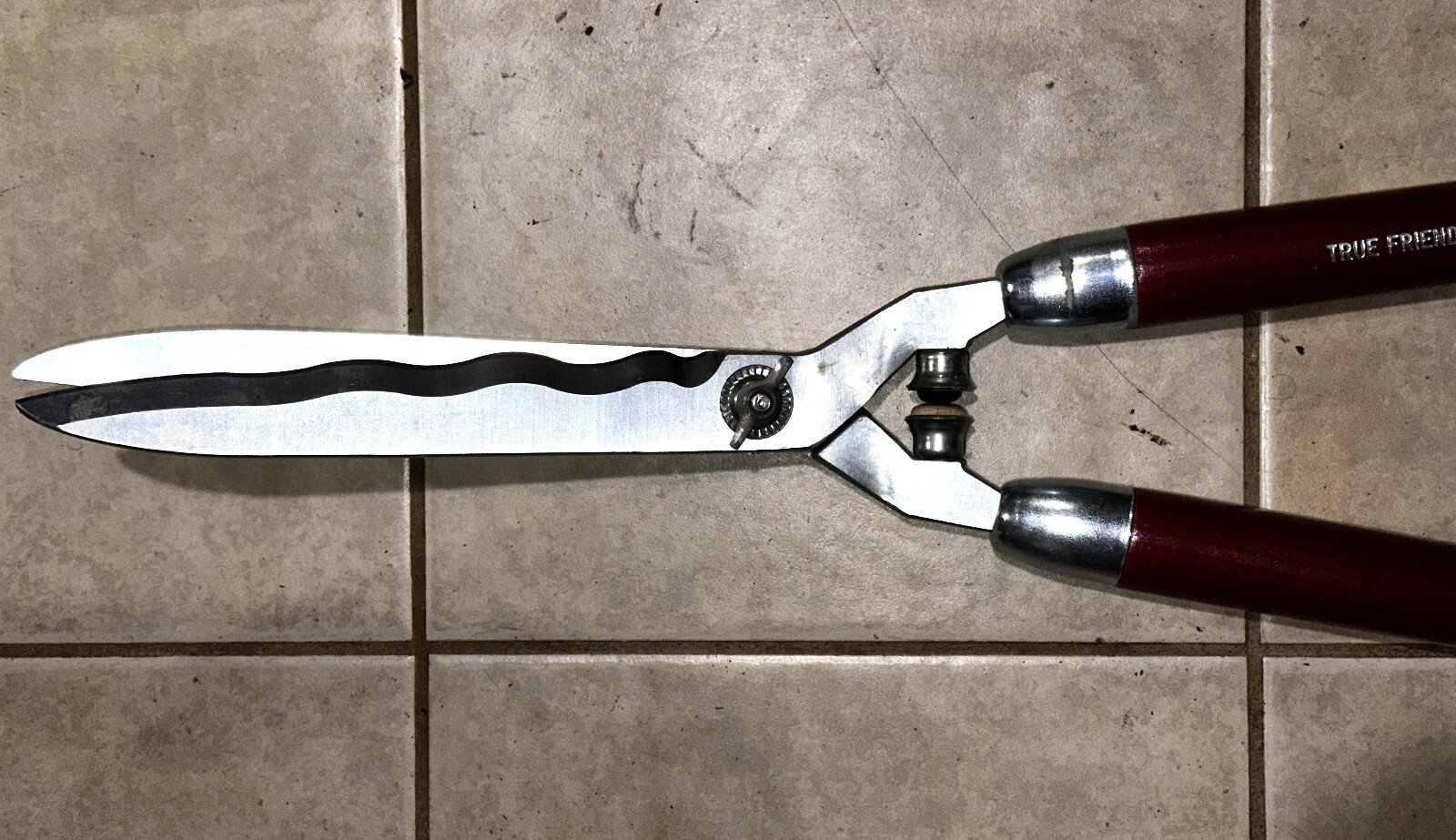 FREUND TRUE FRIENDS 36" Exta Long, Hard-Wood Hedge Sheers (RARE) GERMANY